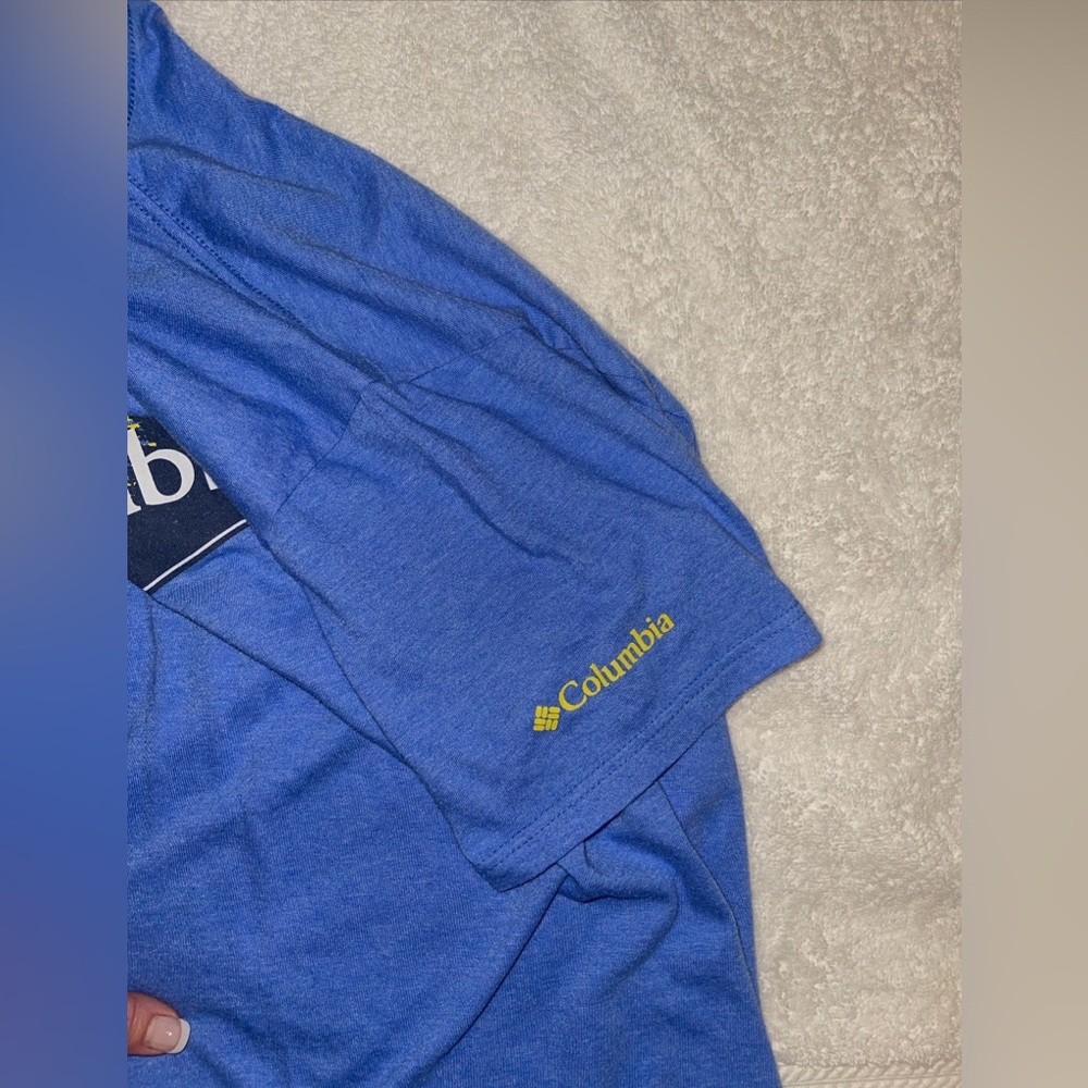Columbia T Shirt Mens Large Blue Tee, Short Sleeve Crew Neck Big Logo Outdoor - Picture 3 of 8